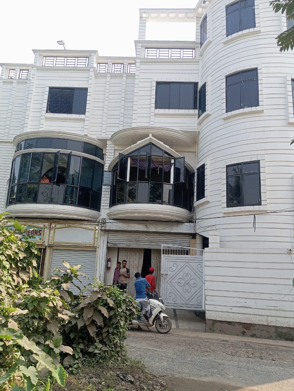 Property Photos 5