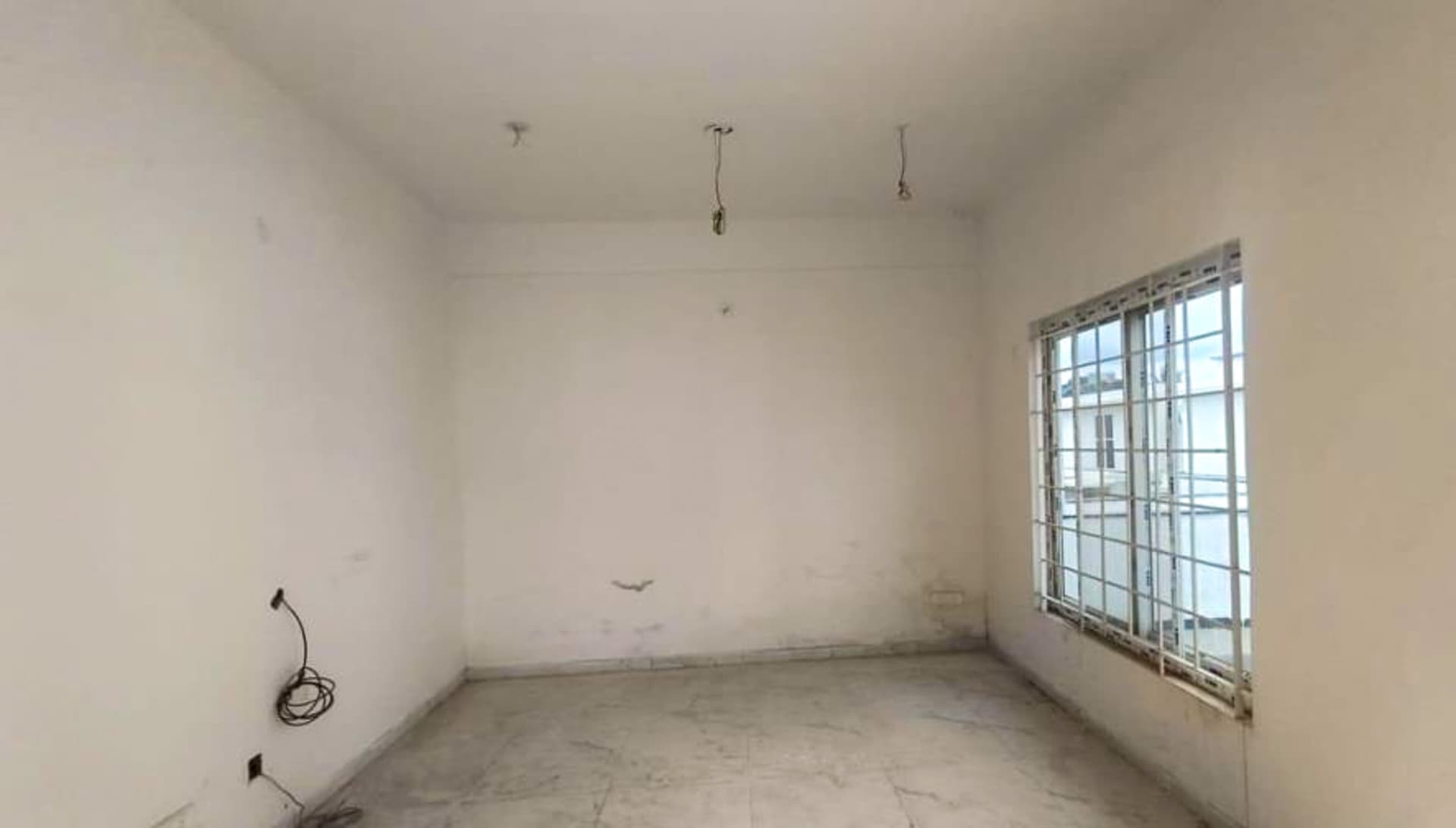 Property Photos 26