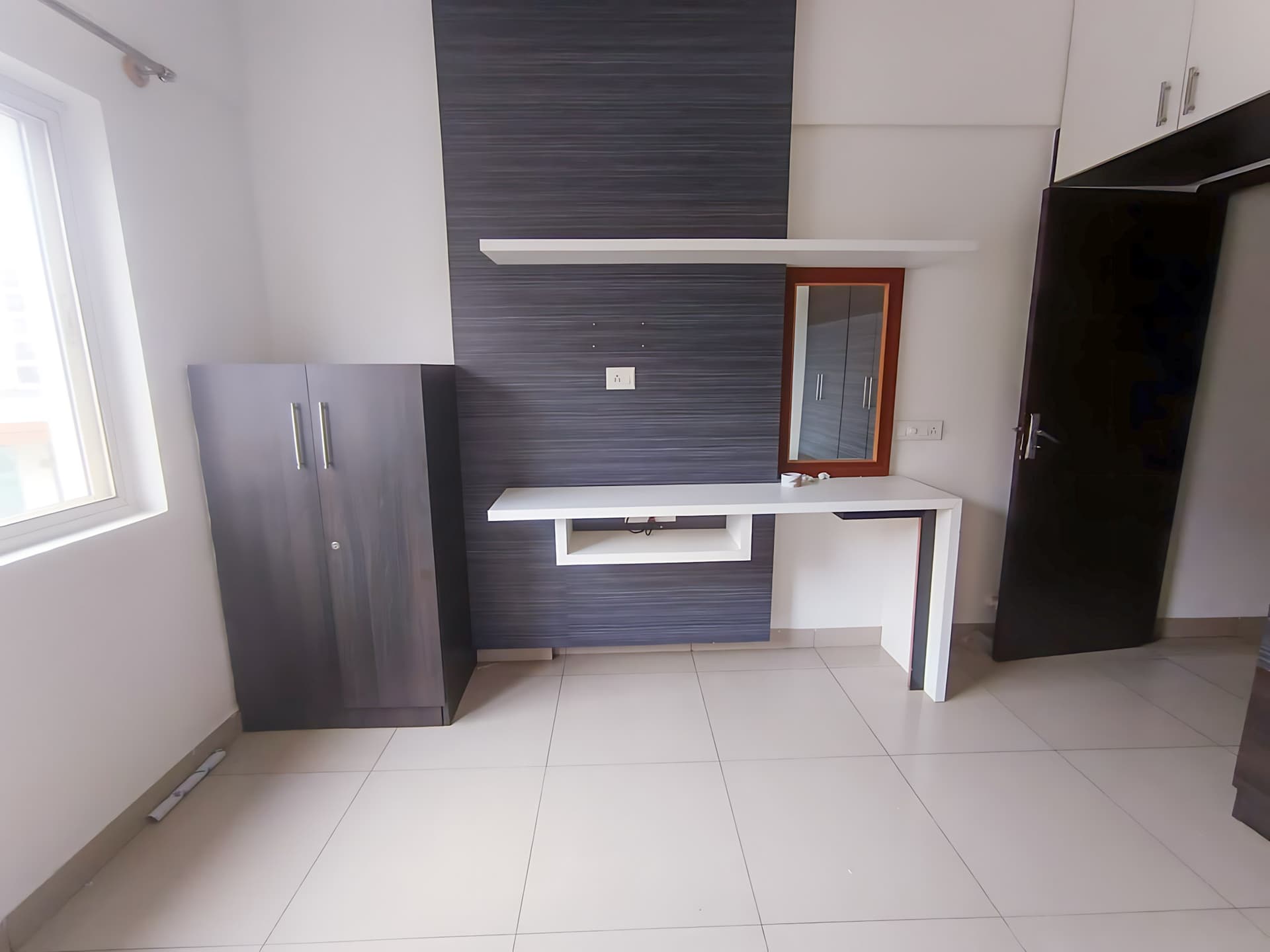 Property Photos 26