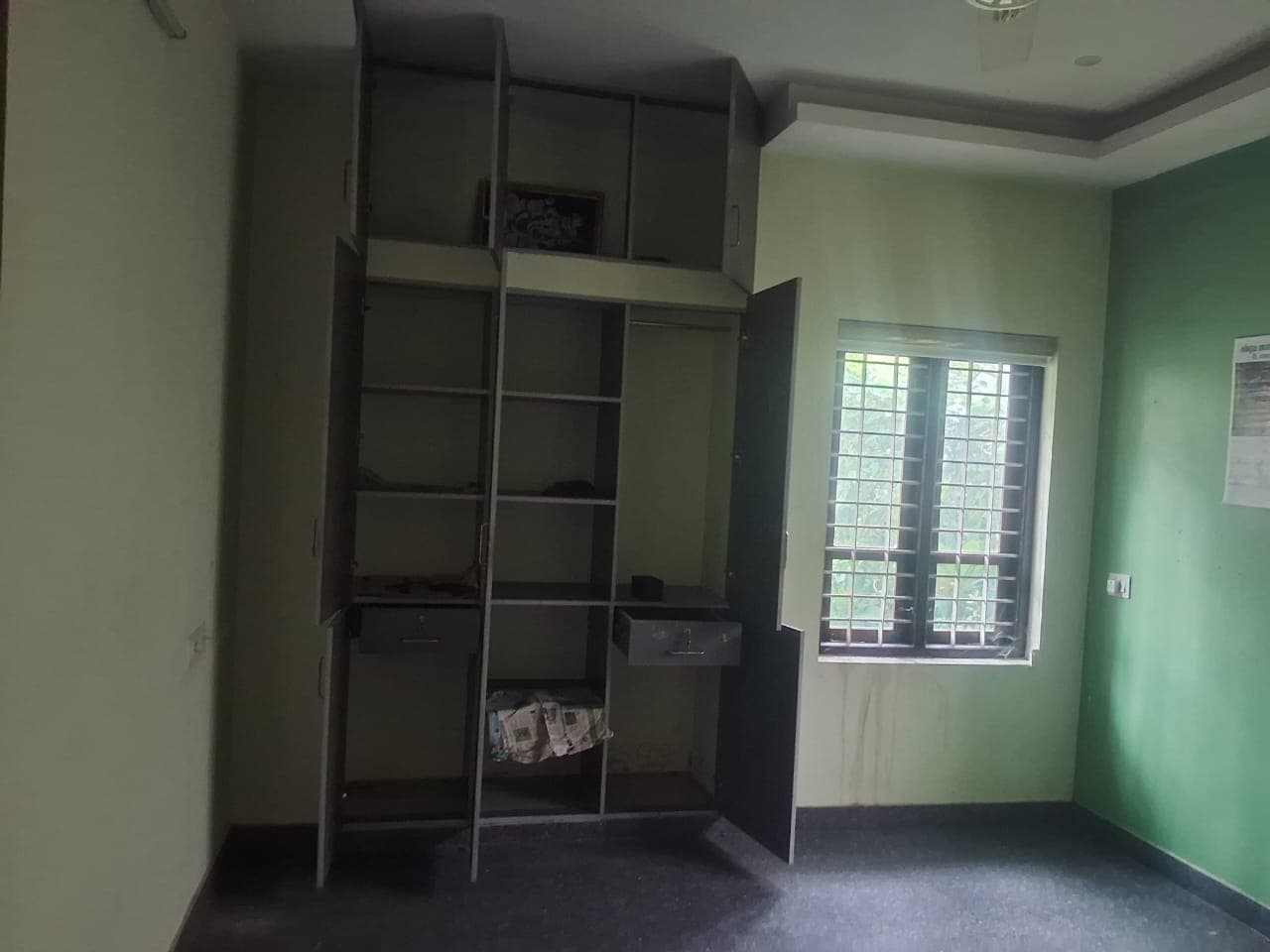Property Photos 8