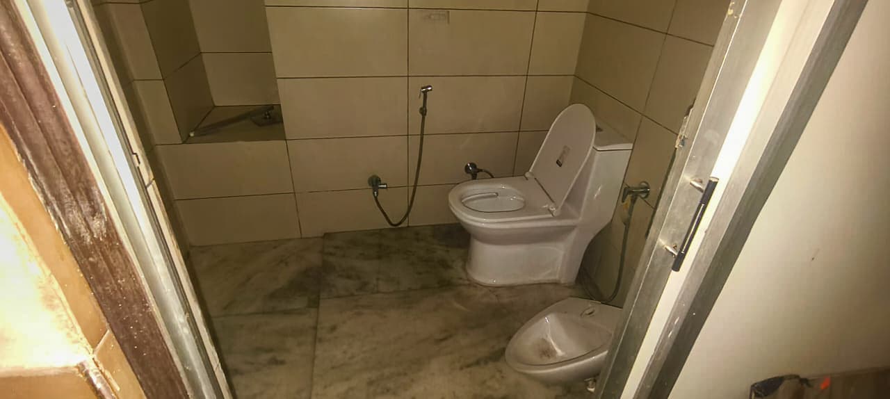 Property Photos 28
