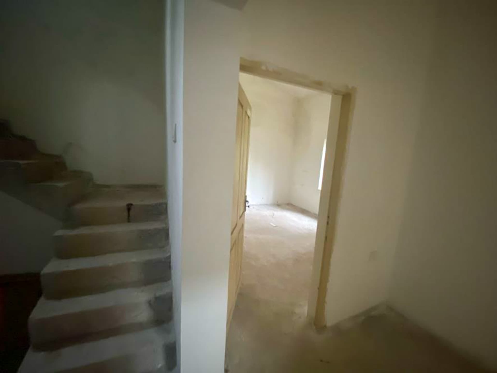 Property Photos 34