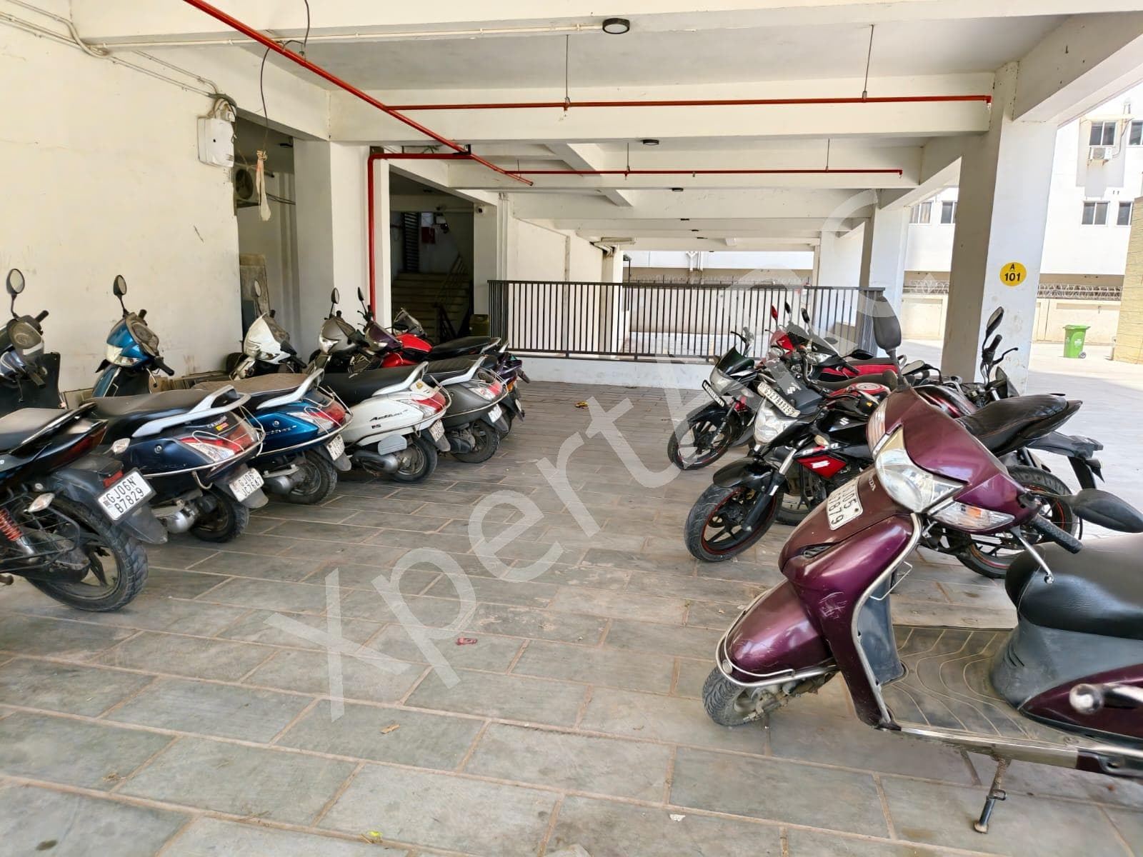 Property Photos 9