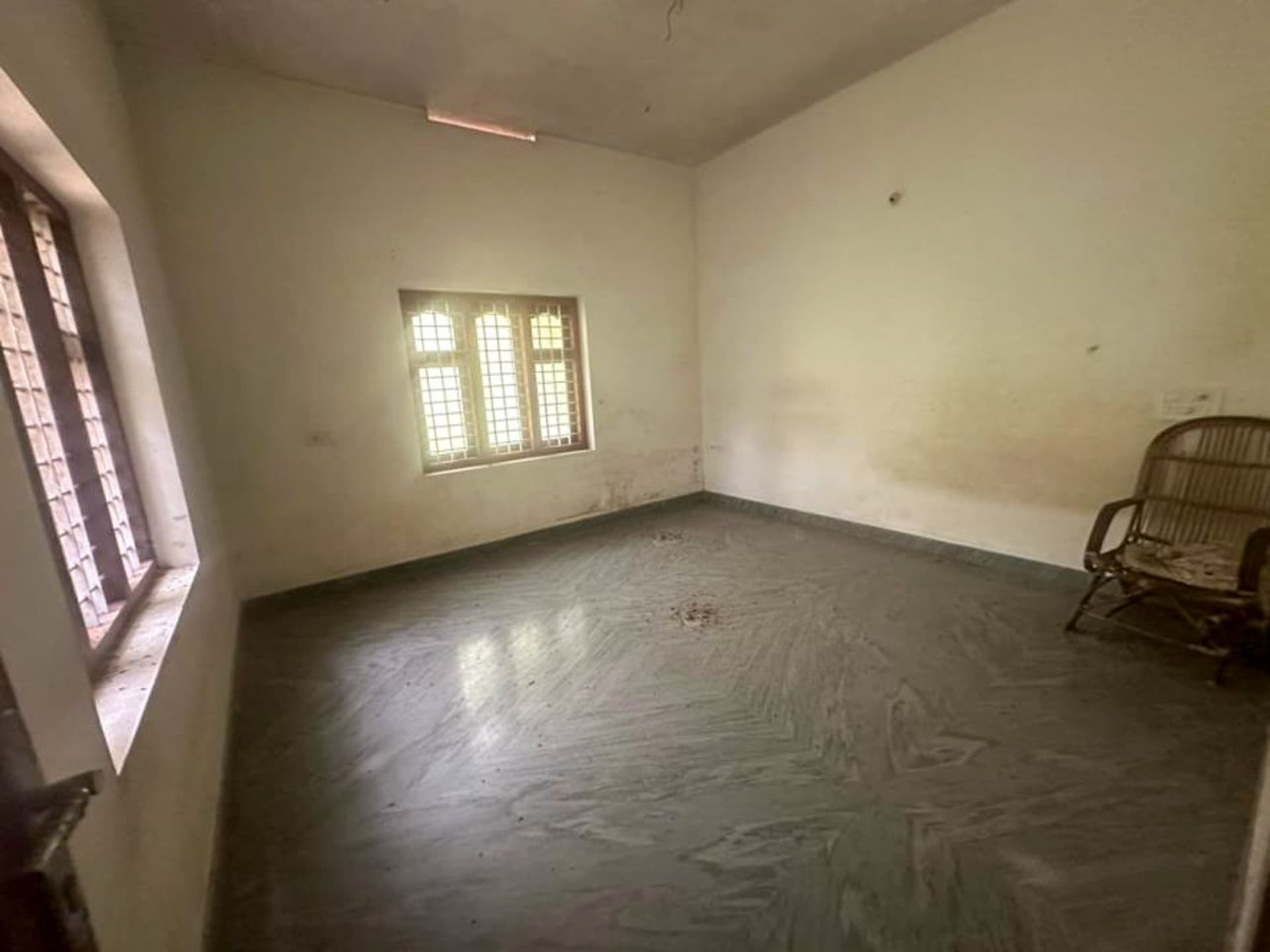 Property Photos 16