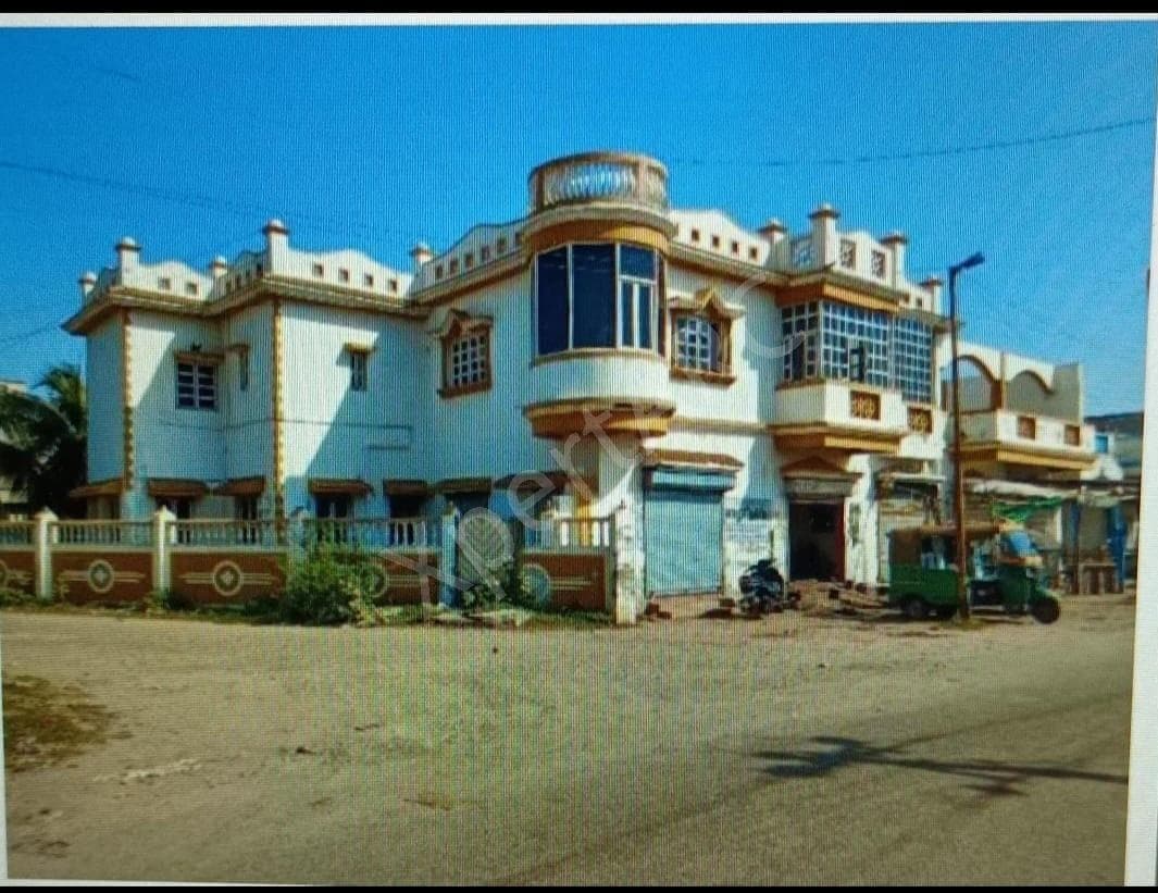 Property Photos 1