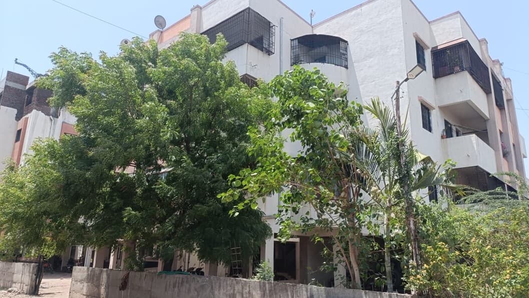 Property Photos 1