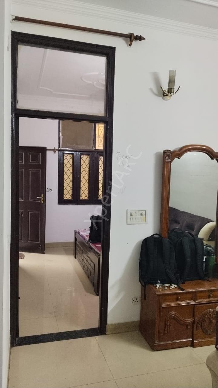 Property Photos 8