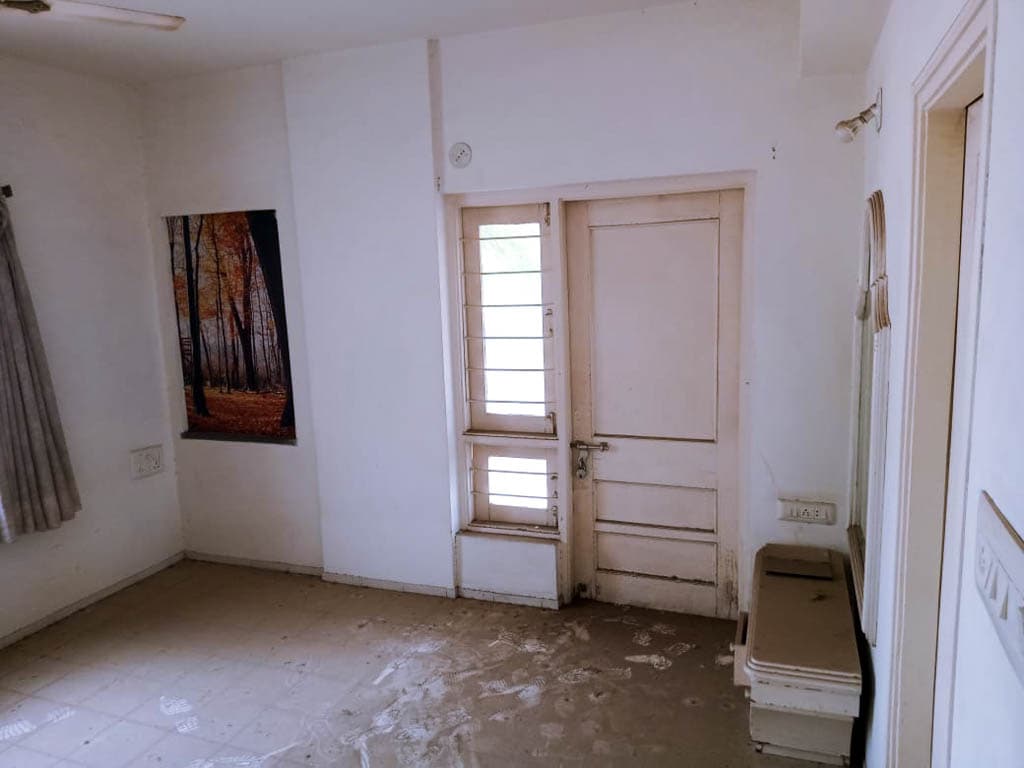 Property Photos 9