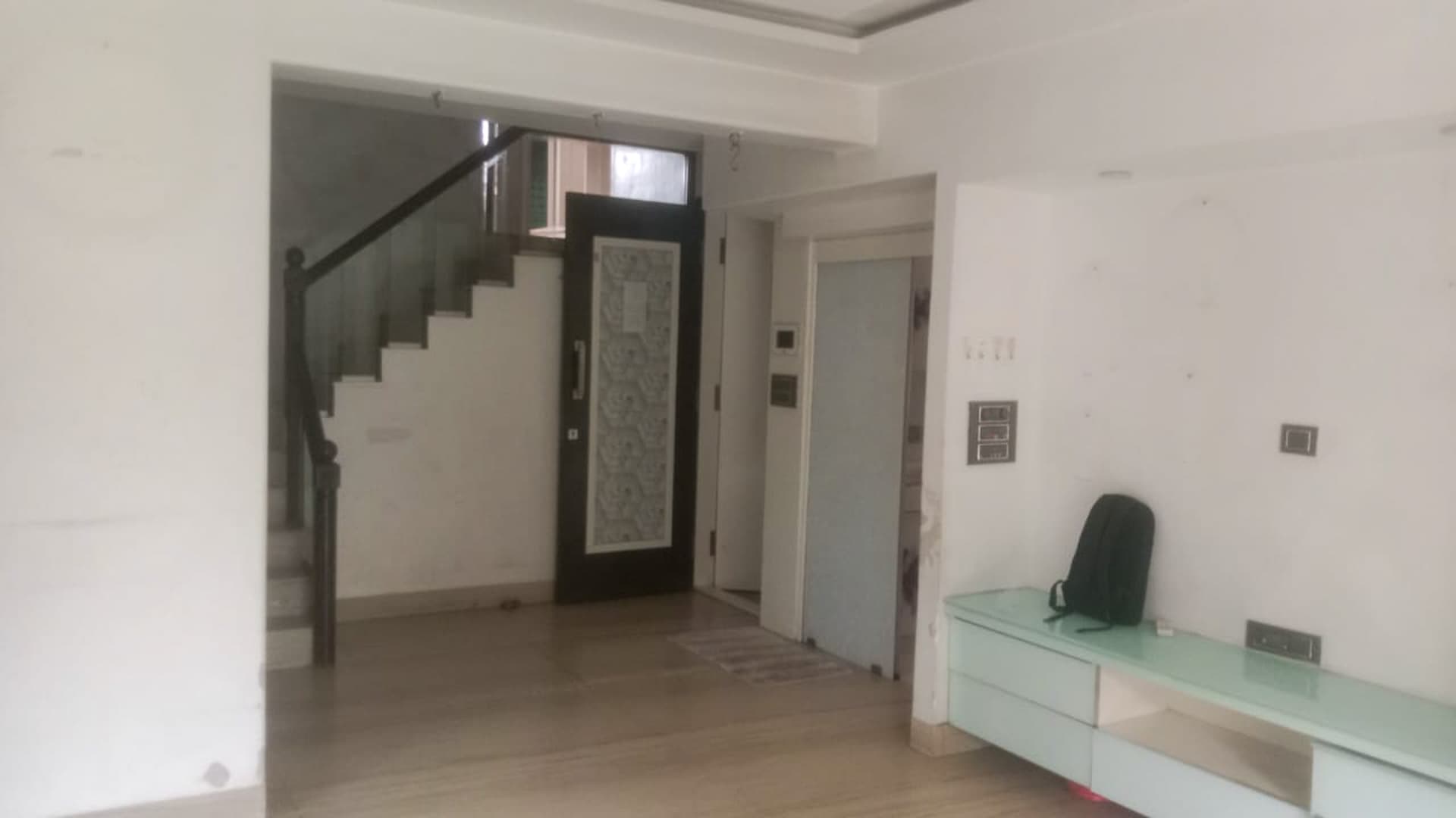 Property Photos 25