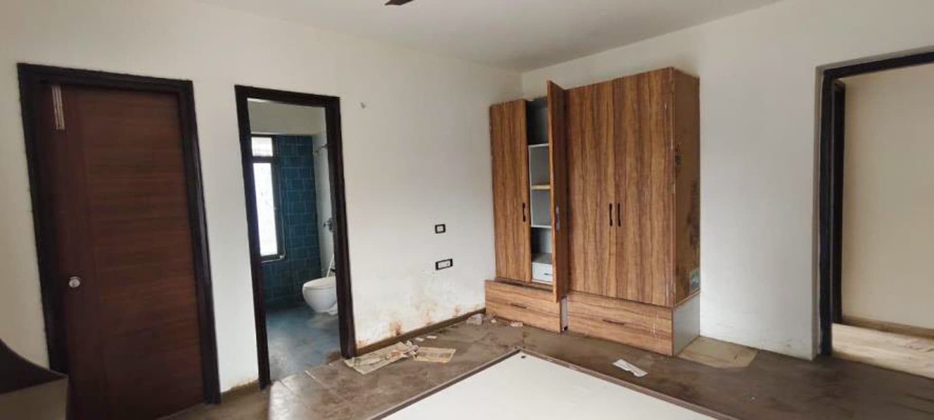 Property Photos 16