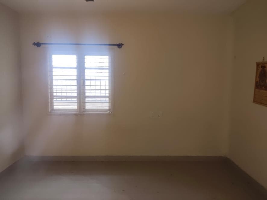 Property Photos 16