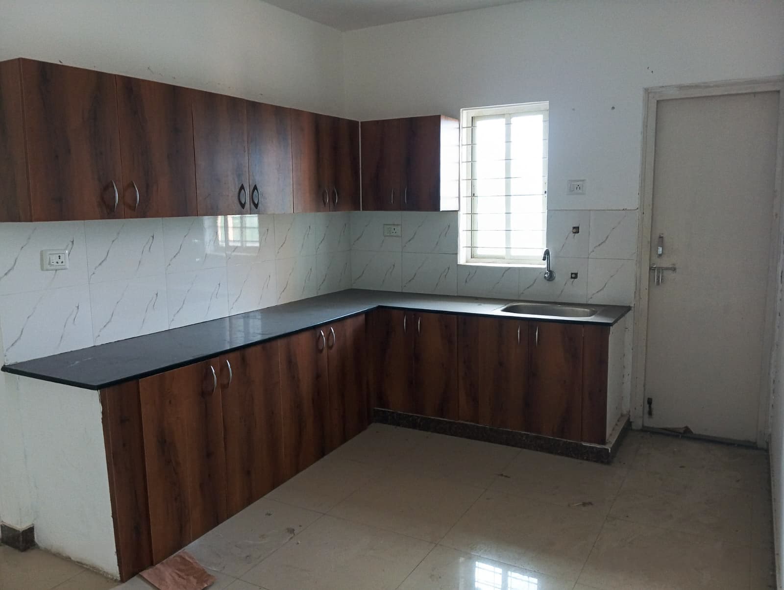 Property Photos 8