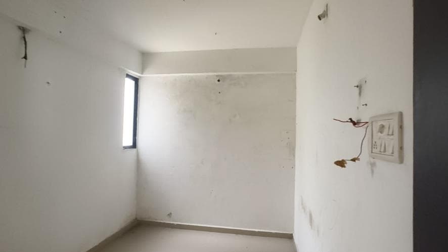 Property Photos 9