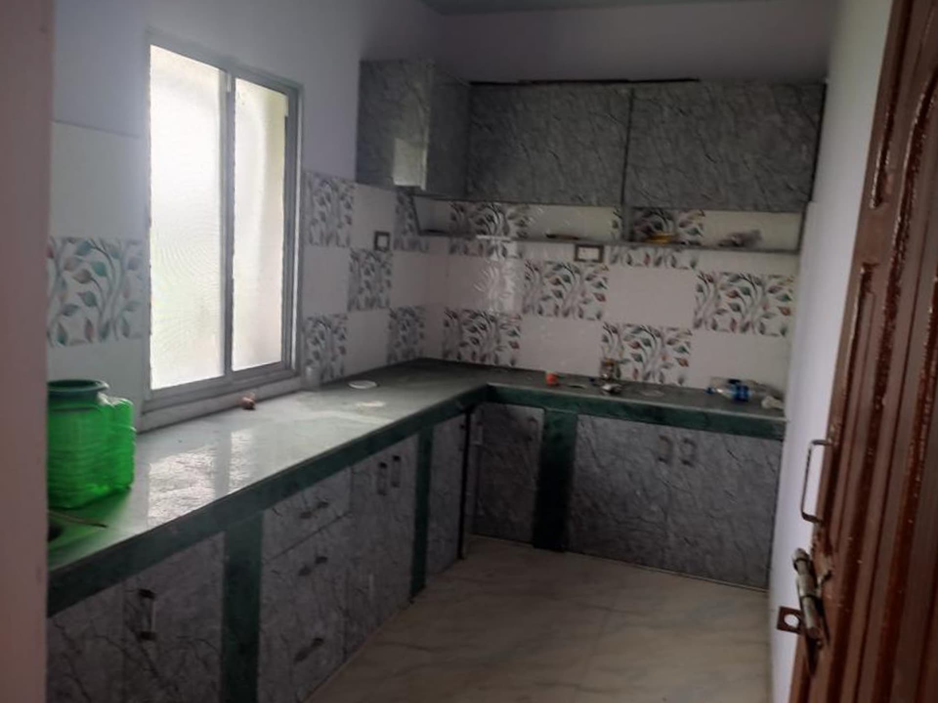 Property Photos 26