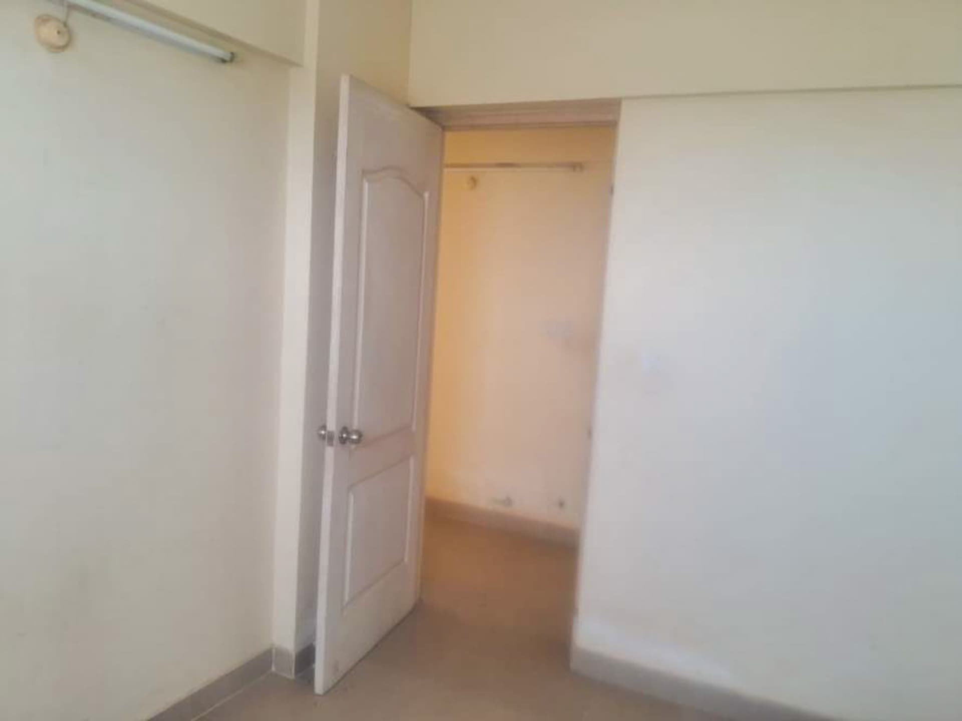 Property Photos 32
