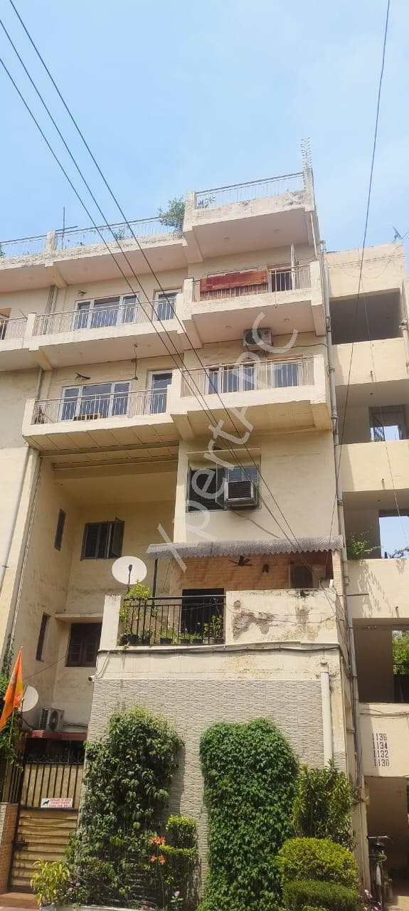 Property Photos 9