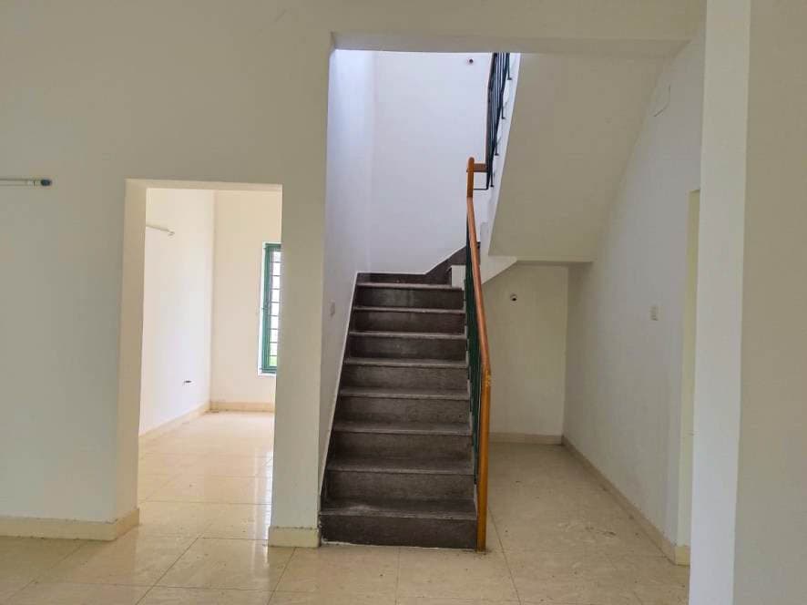 Property Photos 5