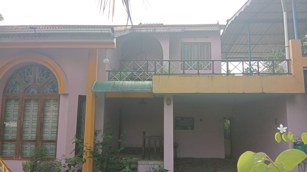 Property Photos 8