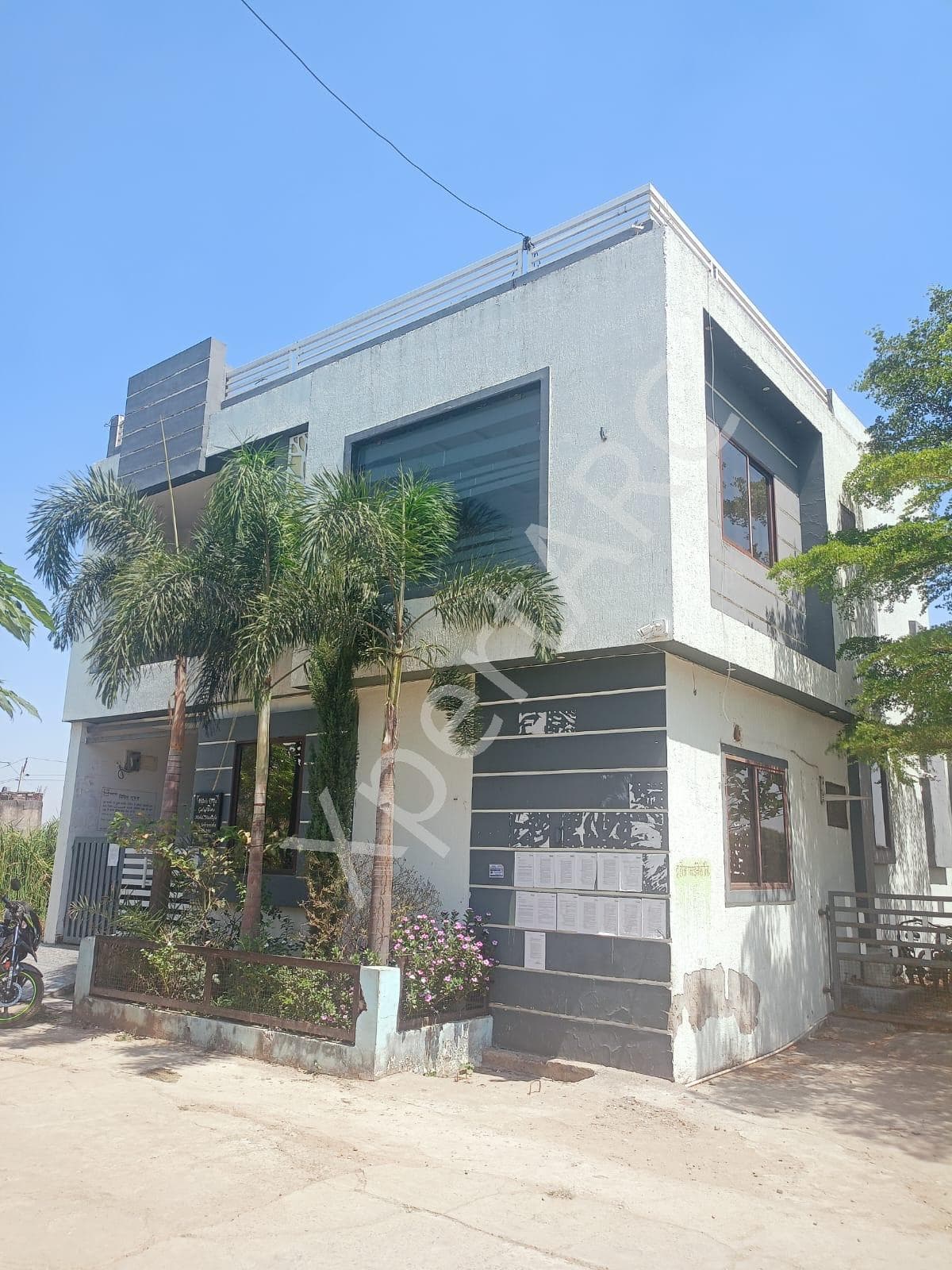Property Photos 6