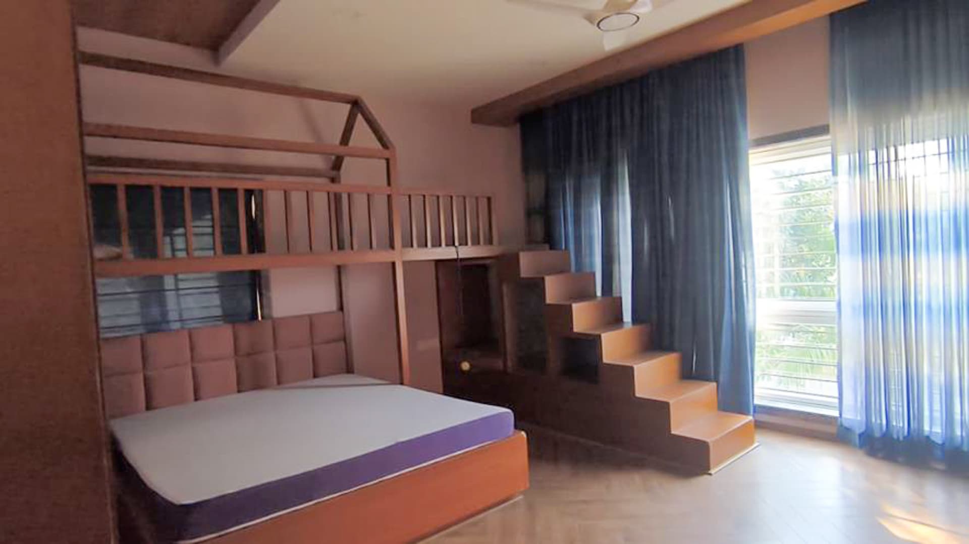 Property Photos 19