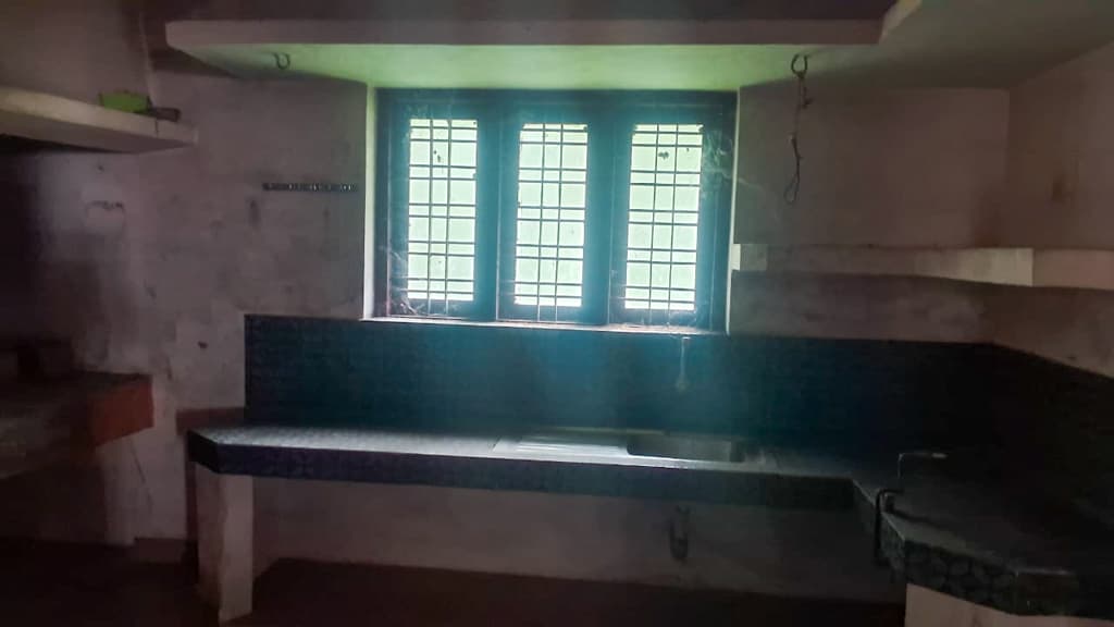 Property Photos 7