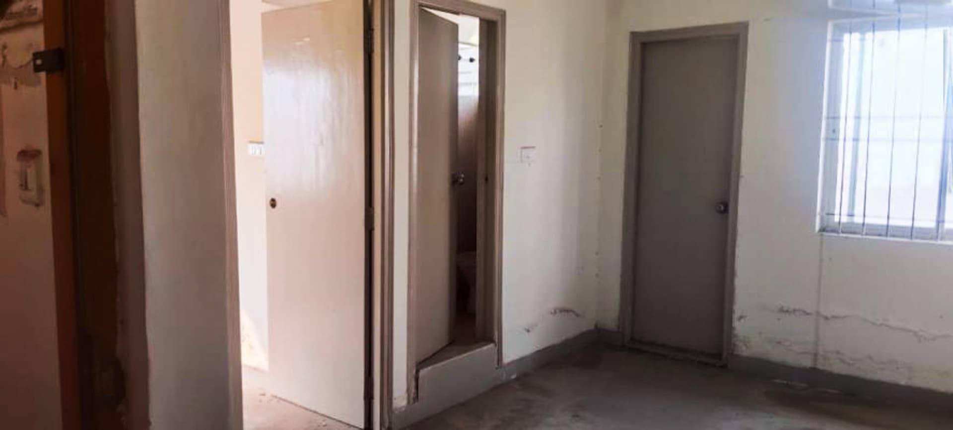 Property Photos 8