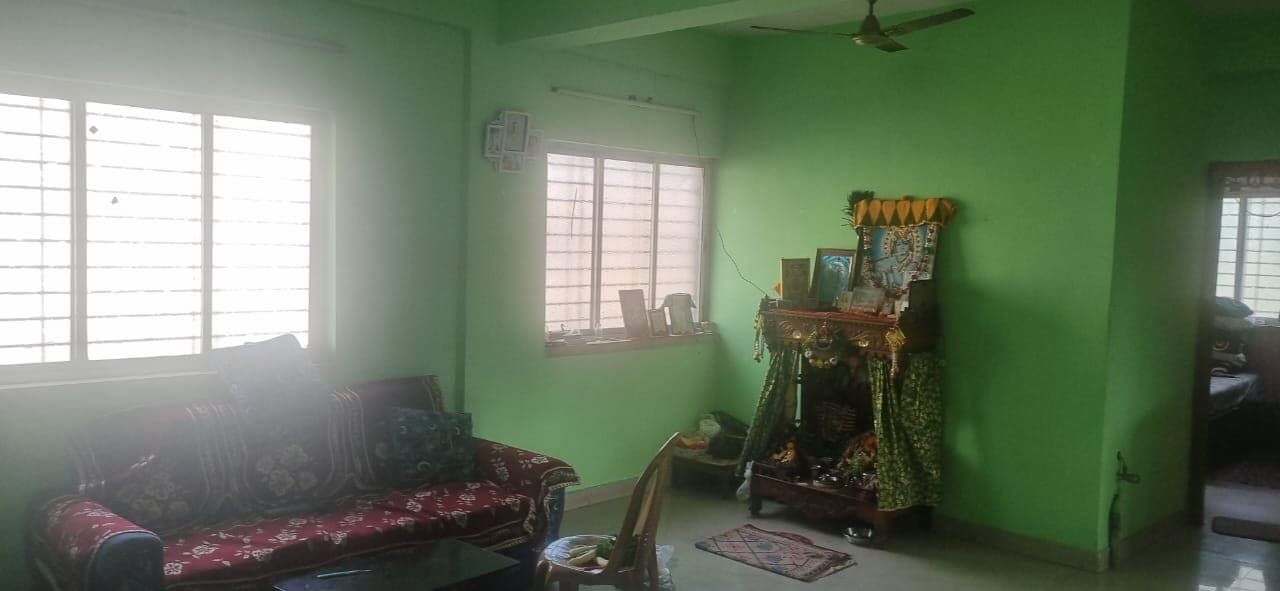 Property Photos 8