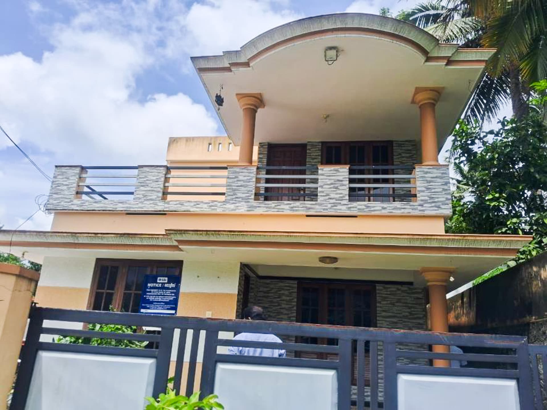 Property Photos 6