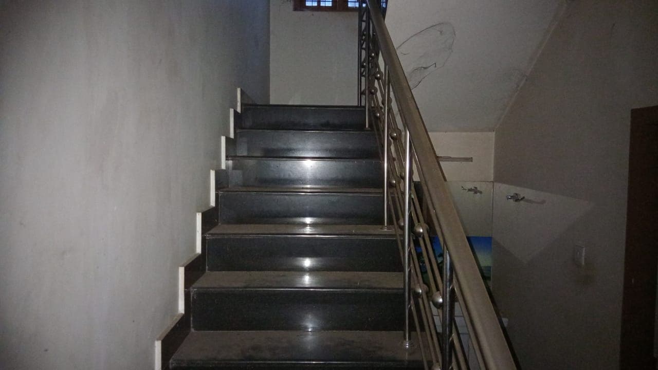 Property Photos 6