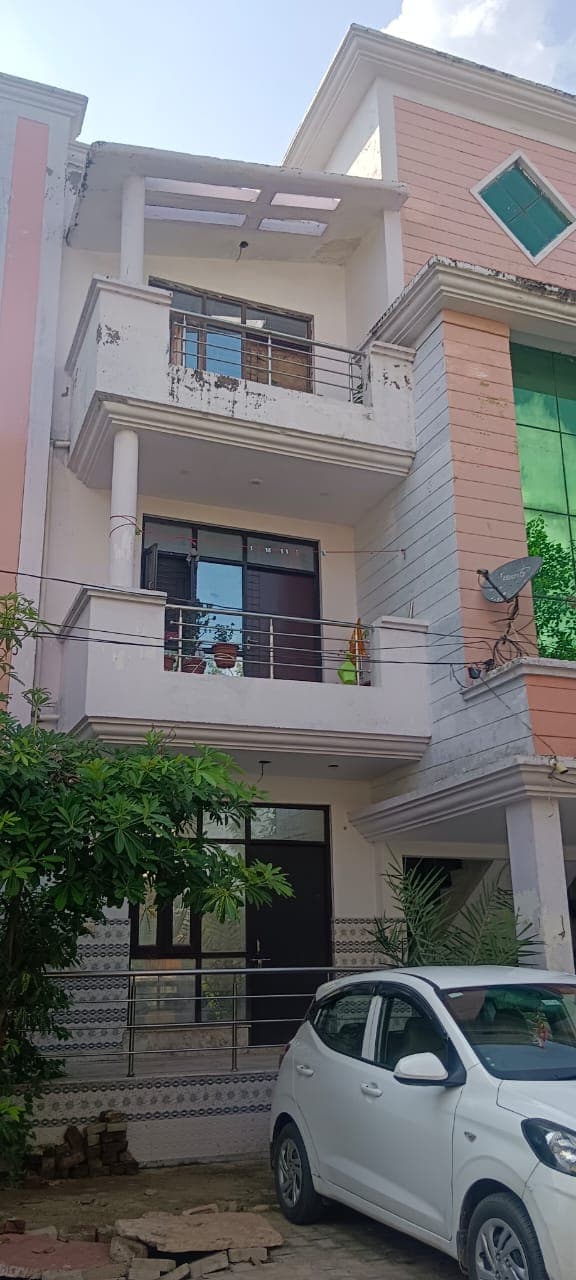 Property Photos 1