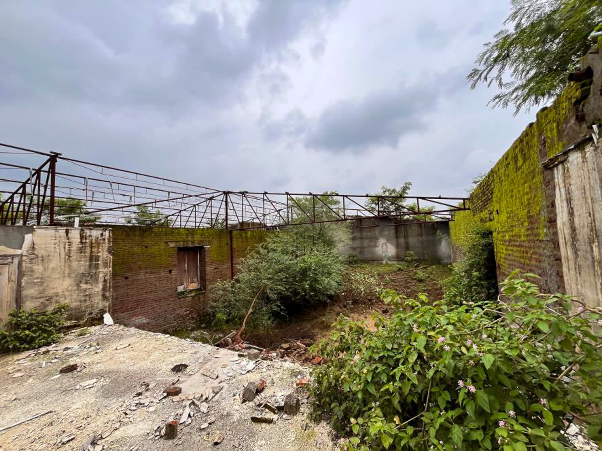 Property Photos 30