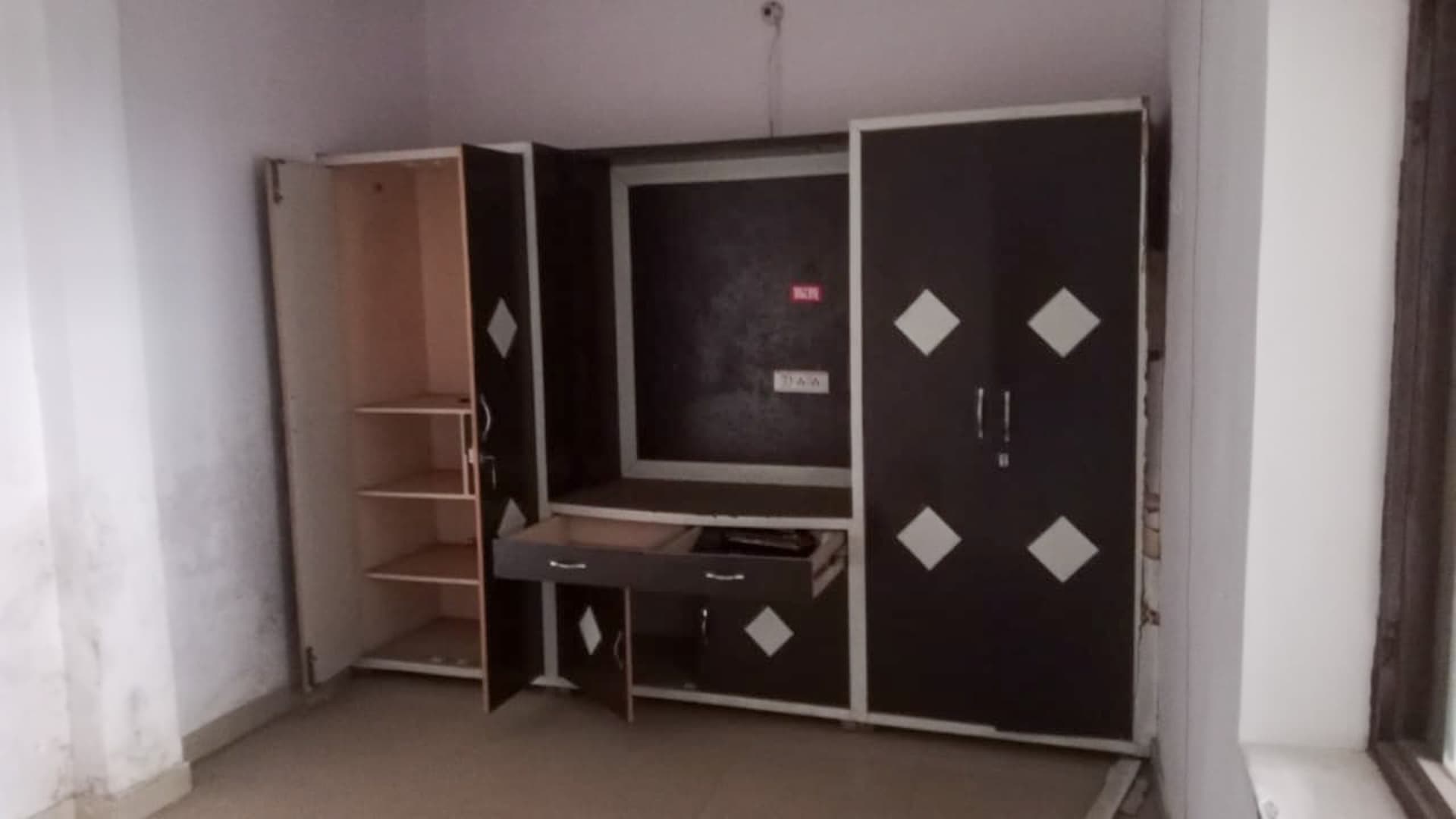 Property Photos 22