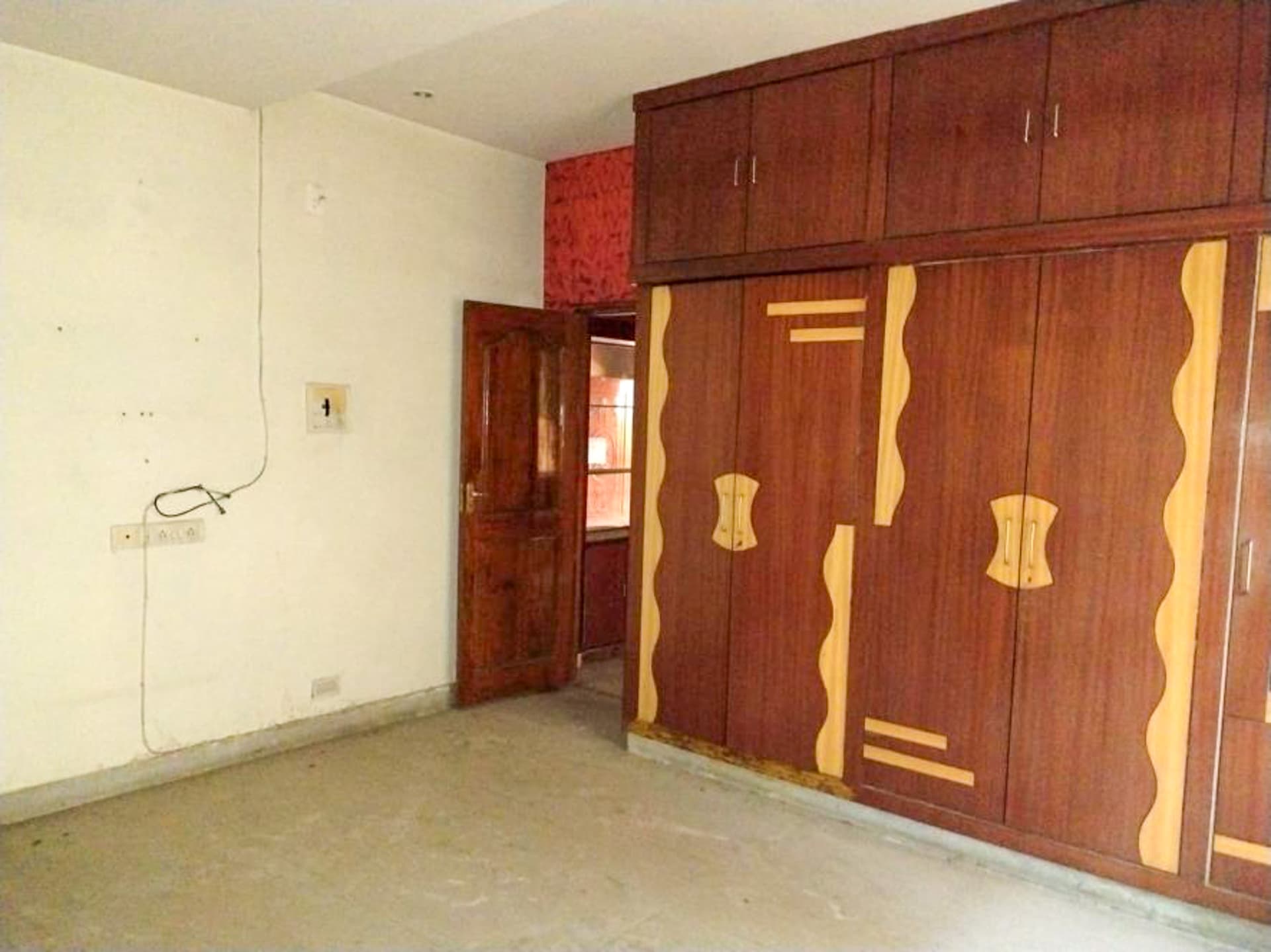 Property Photos 9