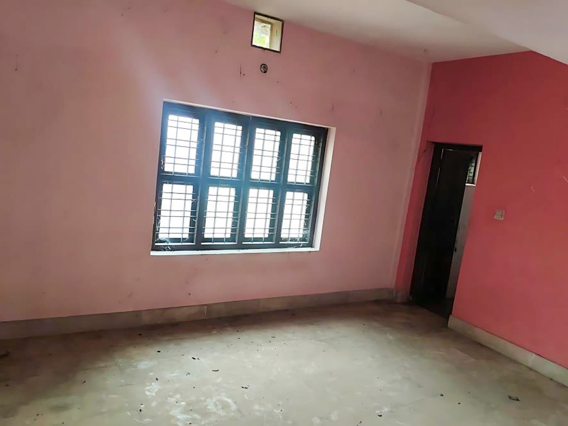 Property Photos 8