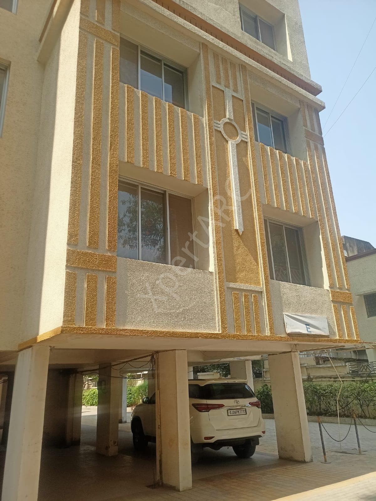 Property Photos 6