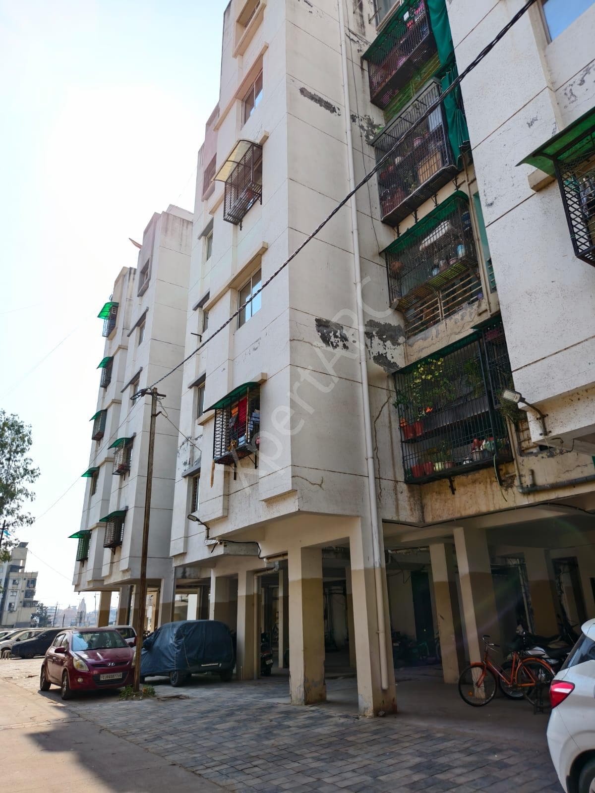 Property Photos 18