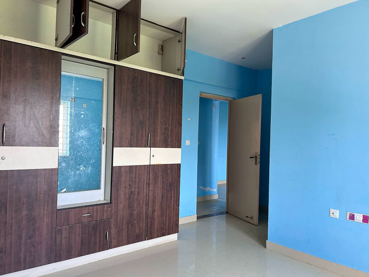 Property Photos 6