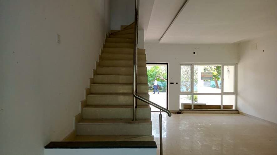 Property Photos 33
