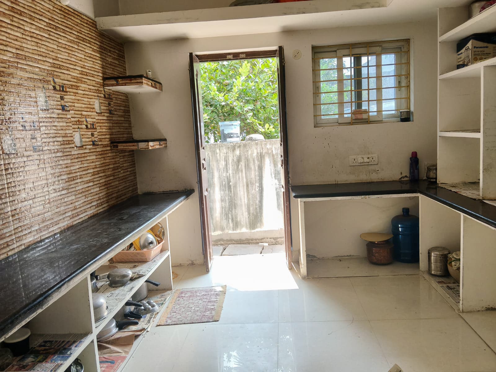 Property Photos 11