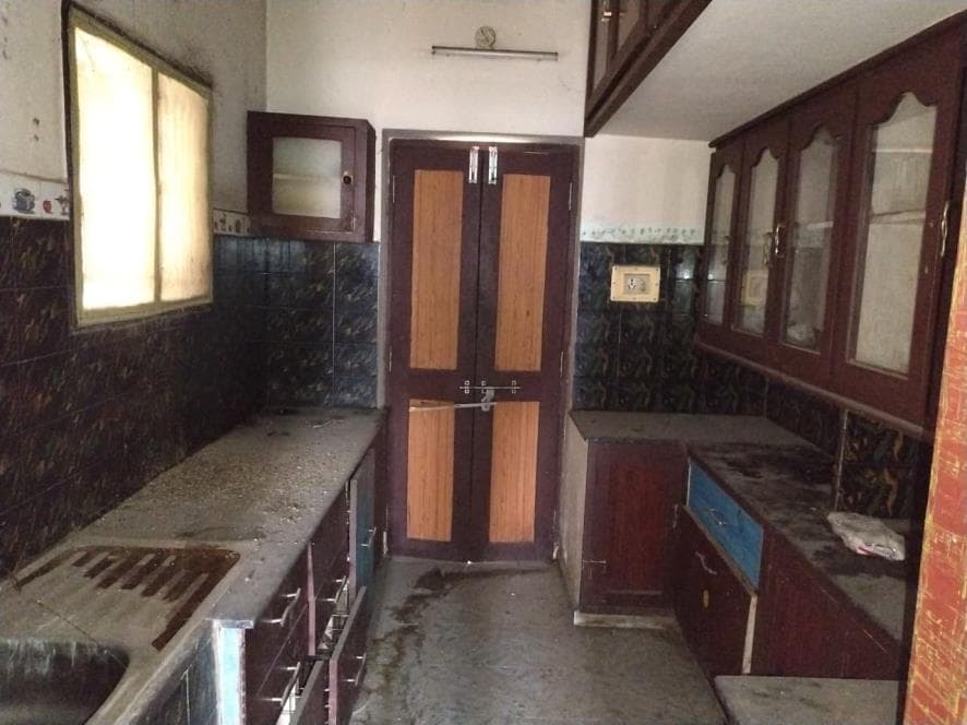 Property Photos 5