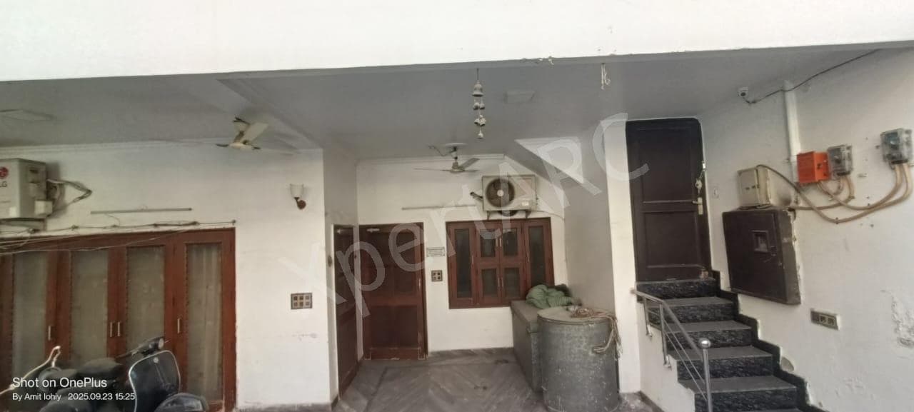 Property Photos 5