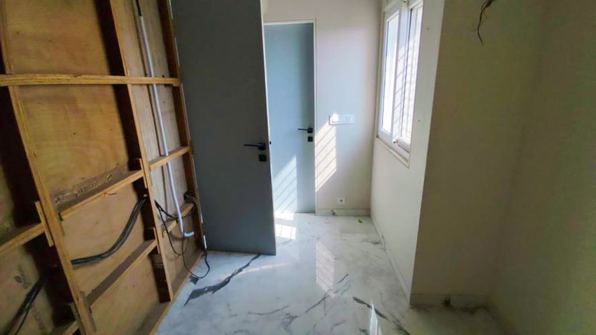 Property Photos 14