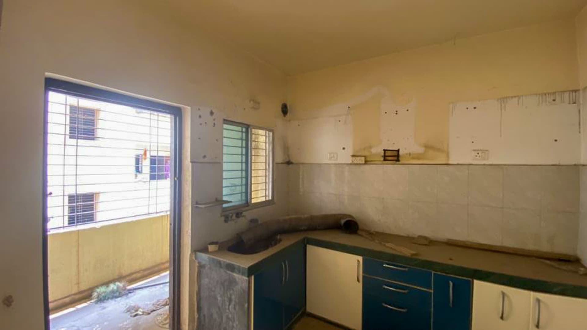 Property Photos 16