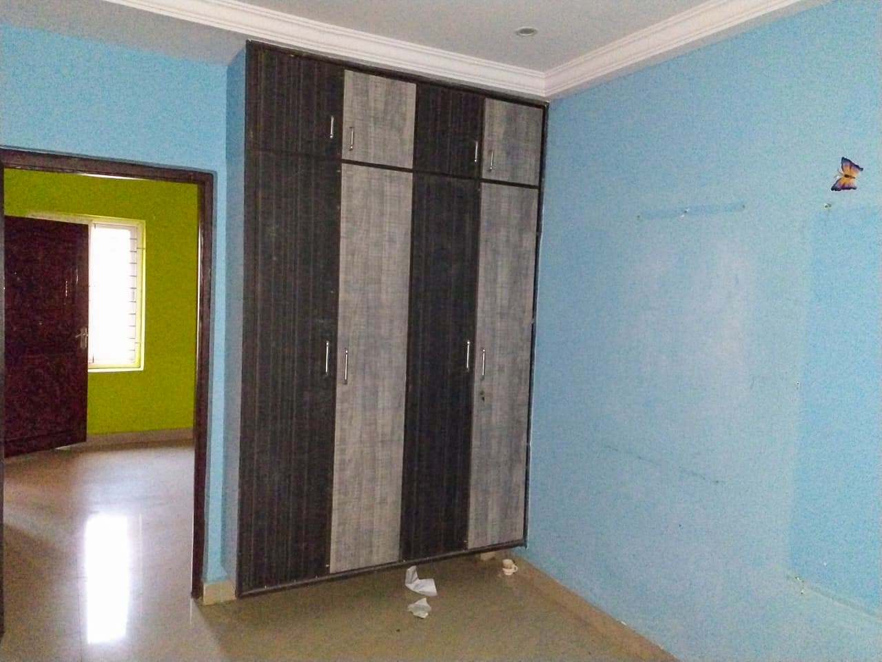 Property Photos 7