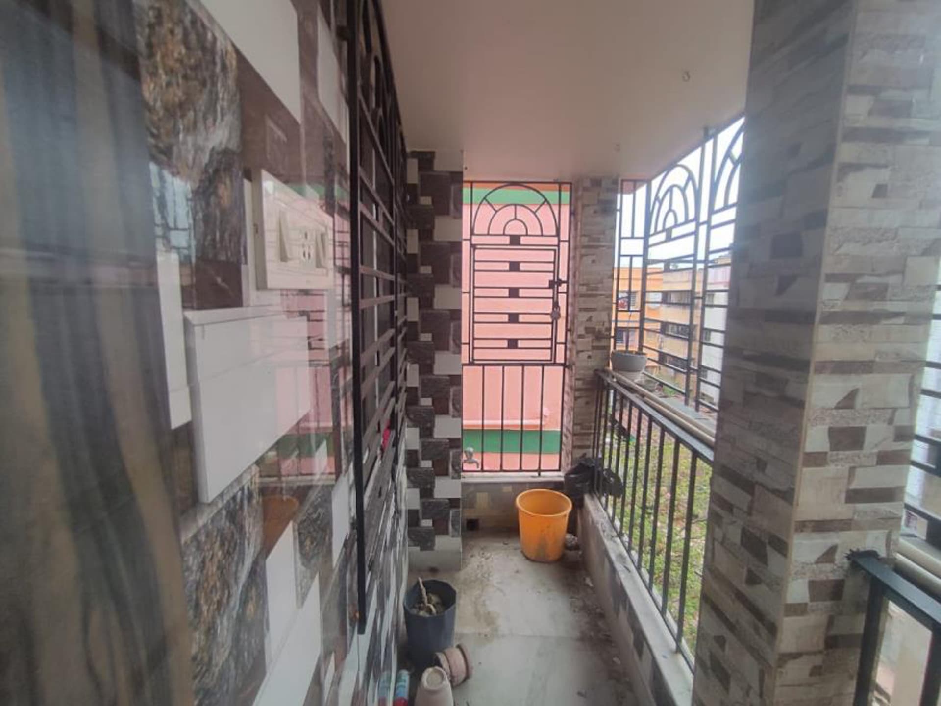 Property Photos 7