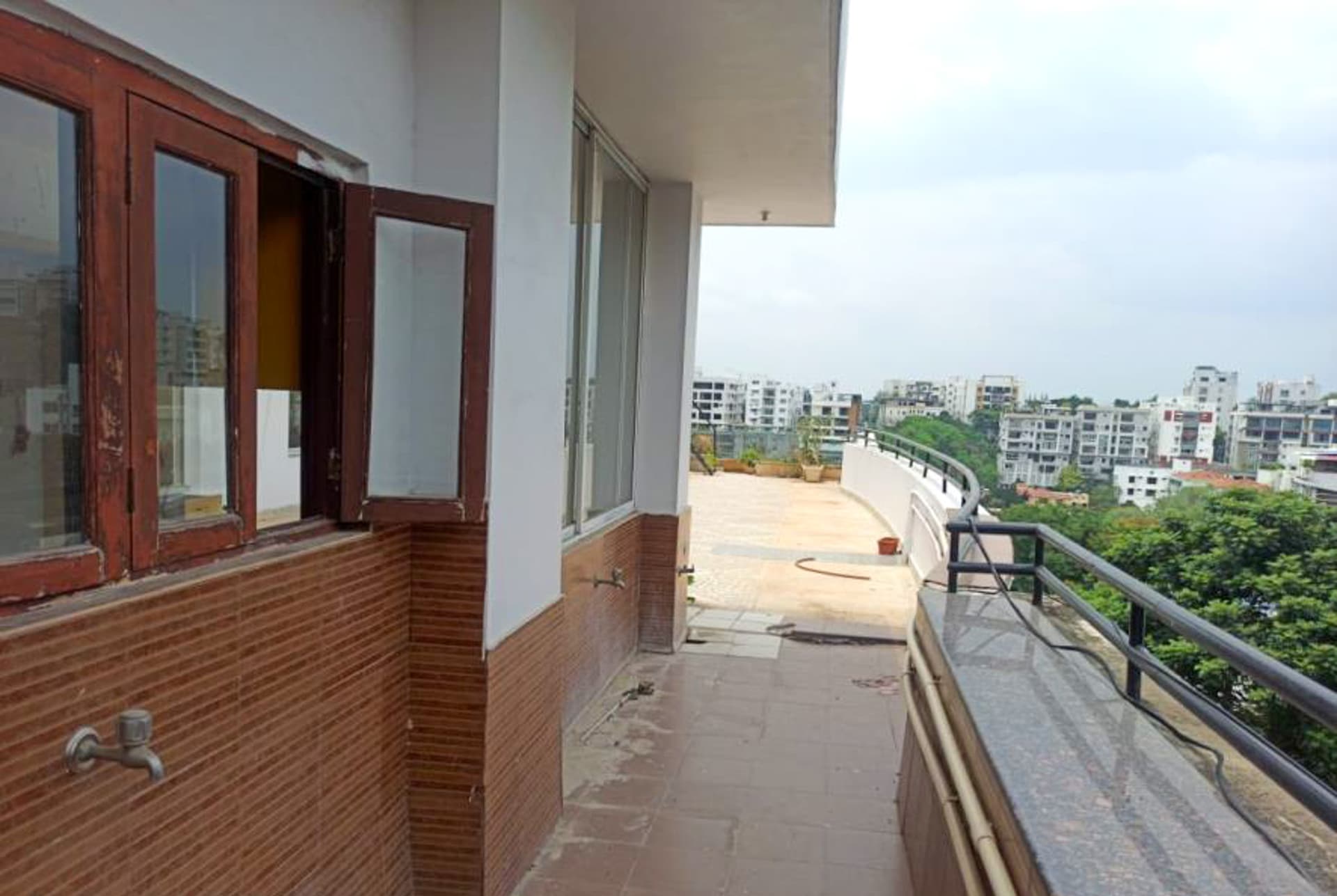 Property Photos 6
