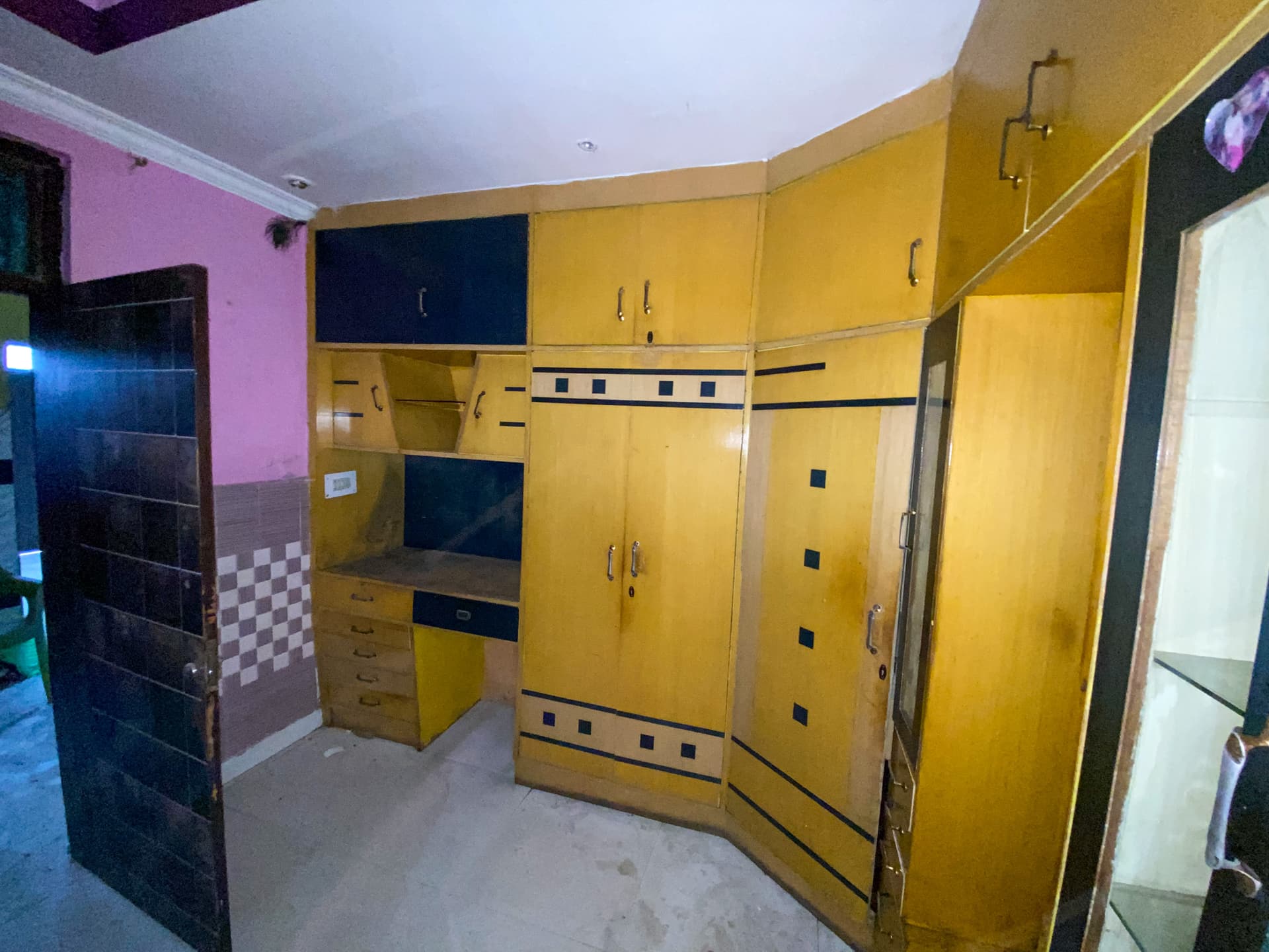 Property Photos 8