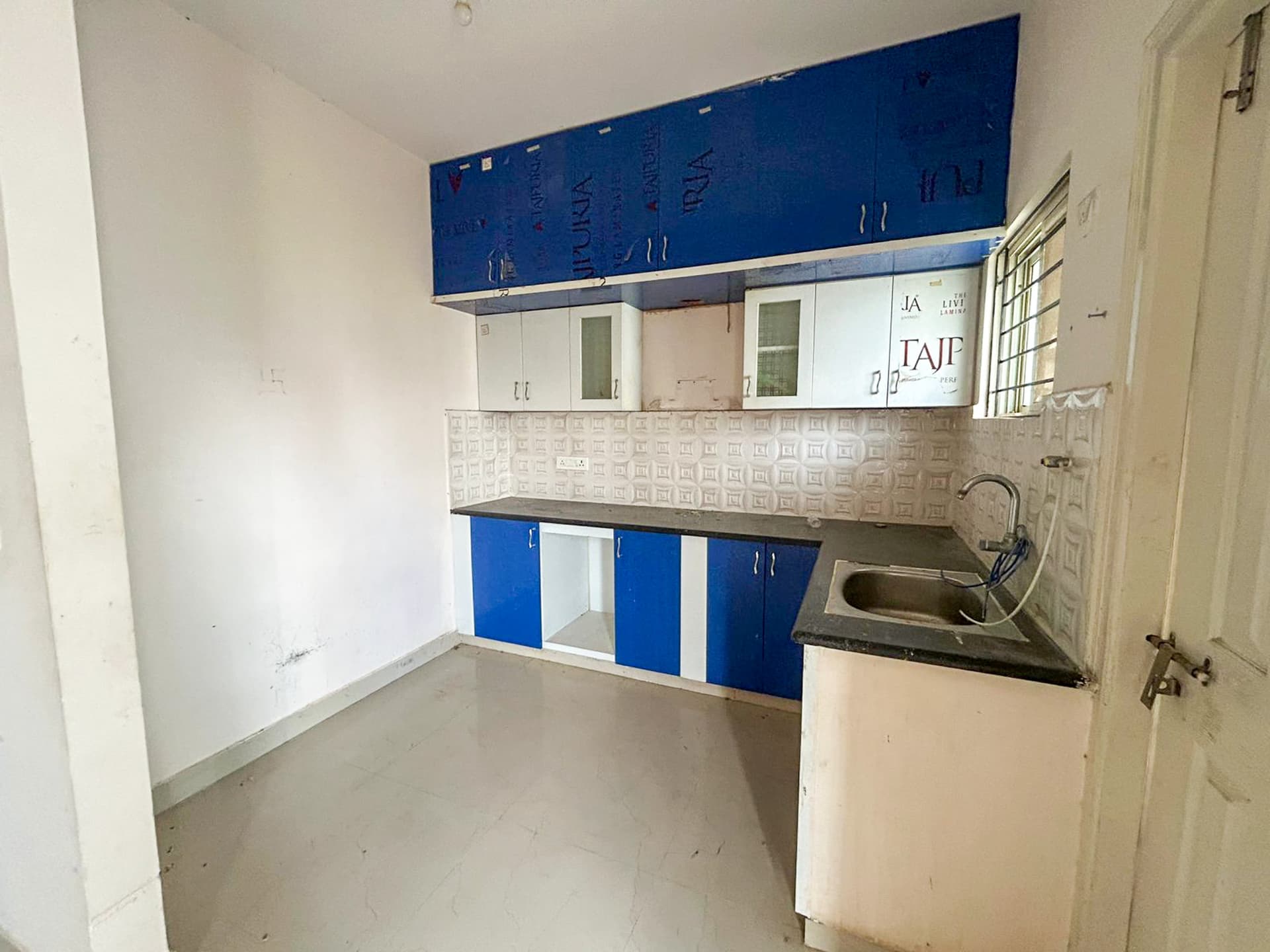 Property Photos 7