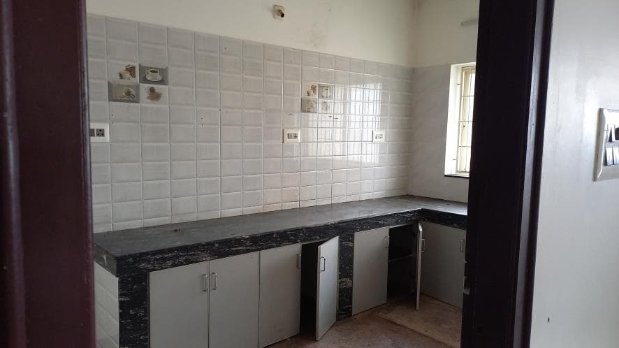 Property Photos 5