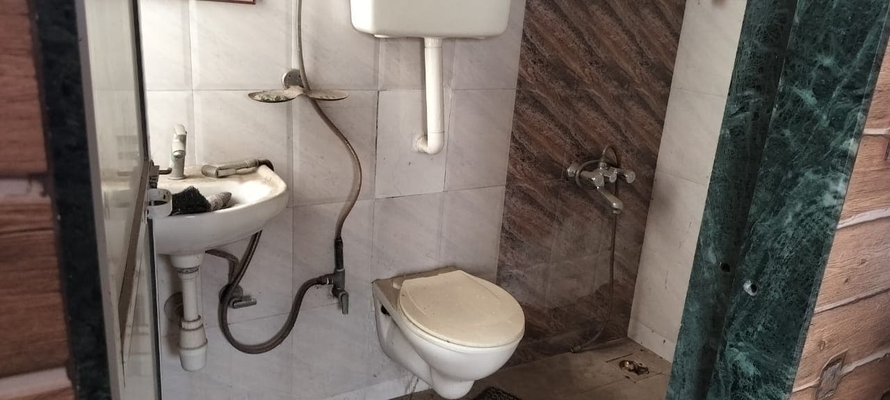 Property Photos 7